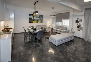 Smart TV - Unique Apartment close to Acropolis by GHH (Athina)