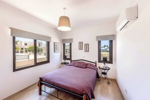 3 bedrooms, WiFi, bed sheets