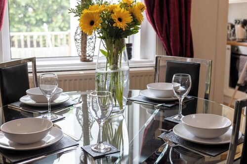 Glebe Street Apartment