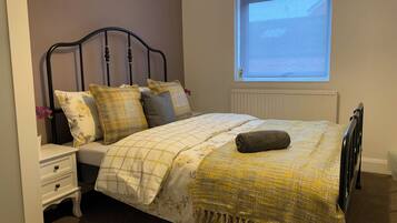 4 bedrooms, free internet