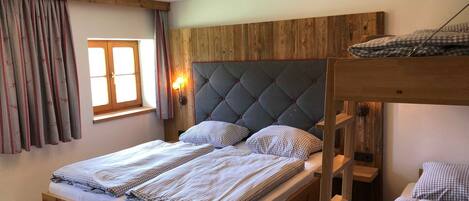 1 bedroom, travel crib, WiFi, bed sheets