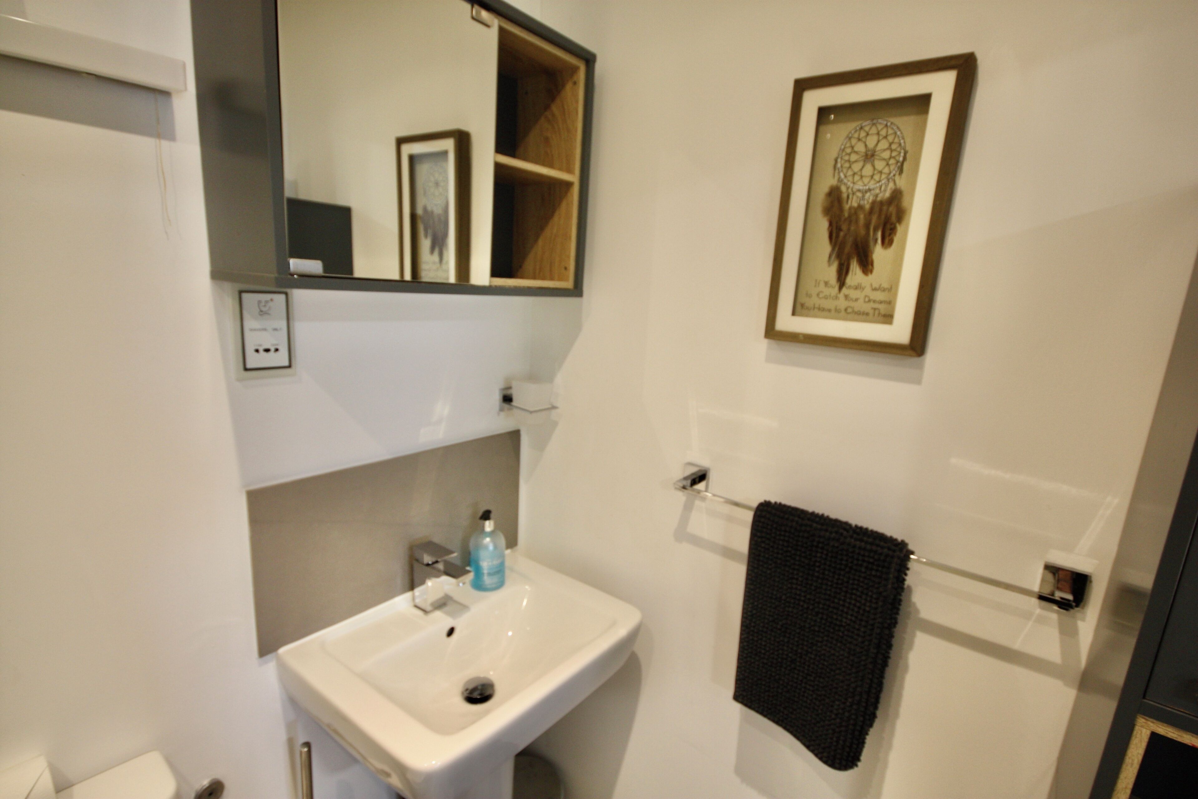Main bathroom