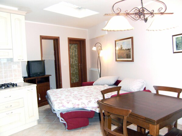 4 bedrooms, free WiFi, bed sheets