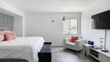 1 bedroom, iron/ironing board, travel crib, WiFi