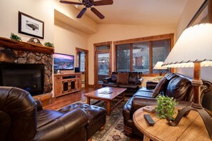 Flat-screen TV, fireplace