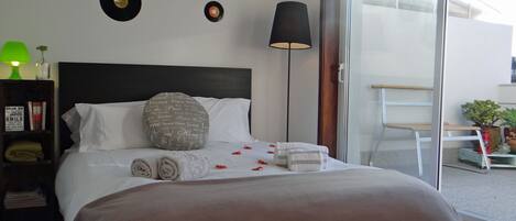 2 dormitorios, tabla de planchar con plancha, wifi gratis y ropa de cama