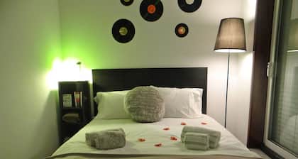 Alegria Apartment Downtown Porto, 2- 5 pax