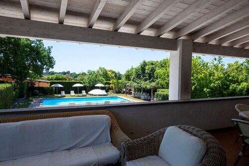 Beautiful private villa for 10 guests with A/C, private pool, WIFI, TV, terrace and pets allowed