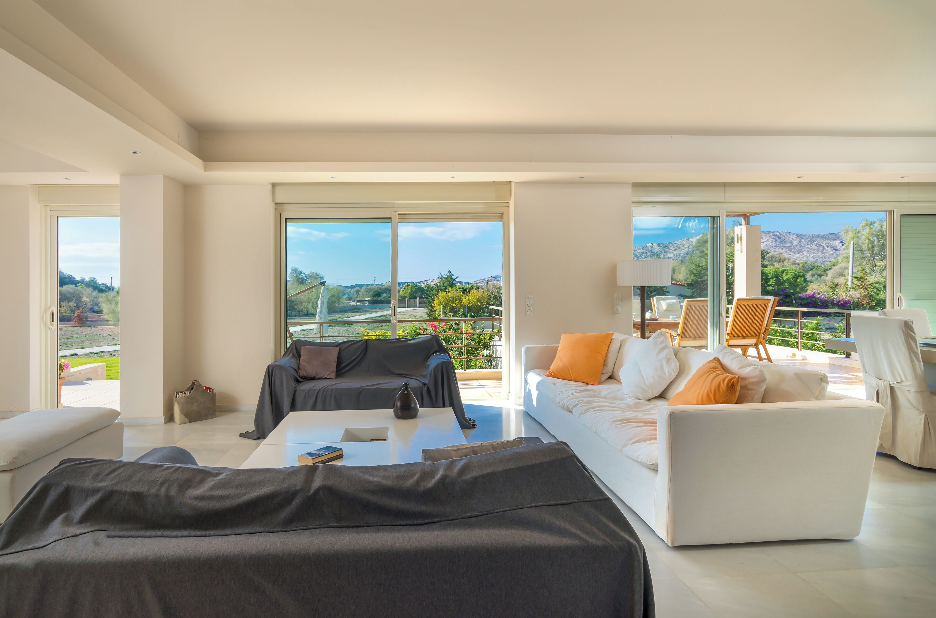 Smart TV, fireplace, DVD player, foosball