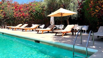 Piscine extérieure, piscine chauffée