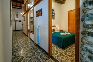3 Schlafzimmer, Reisekinderbett, kostenloses WLAN, Bettwäsche