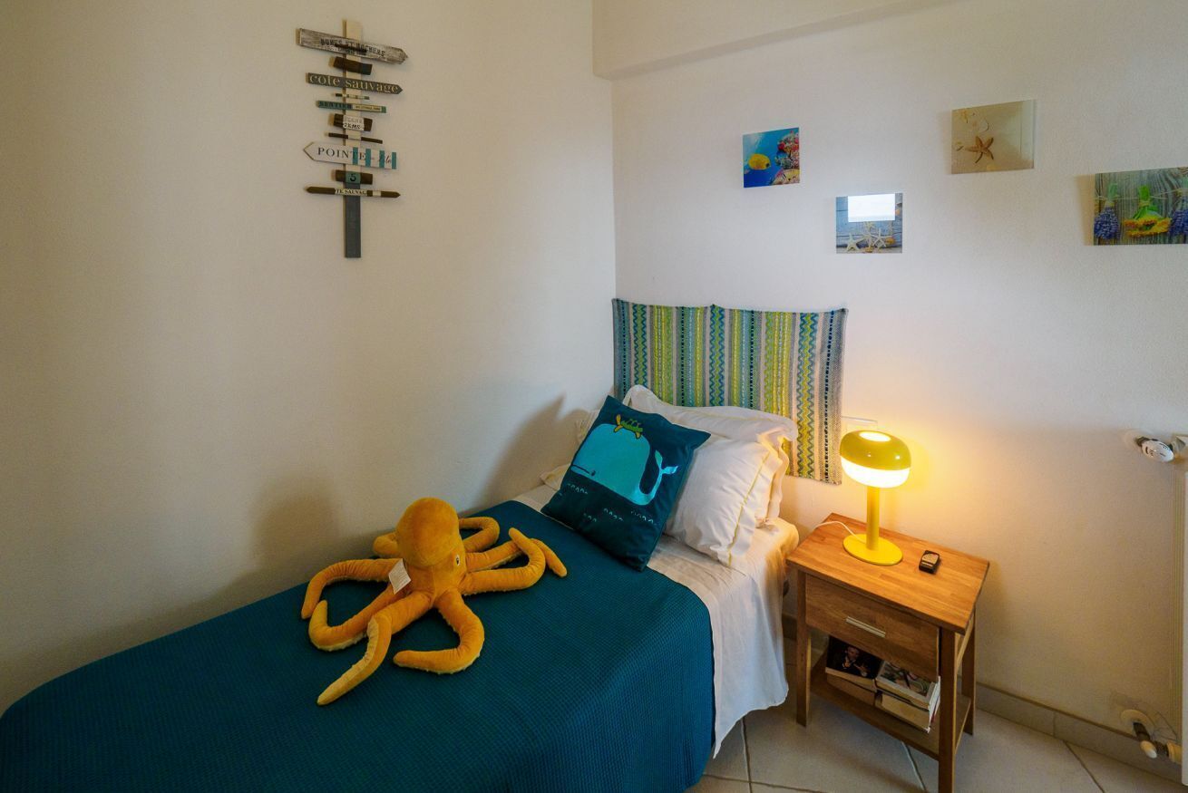 3 slaapkamers, reisbedje, gratis wifi, beddengoed
