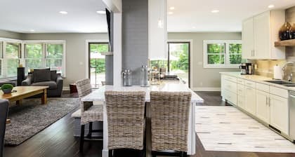 Rivers Edge - Four Bedroom Villa, Sleeps 12