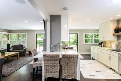 Rivers Edge - Four Bedroom Villa, Sleeps 12