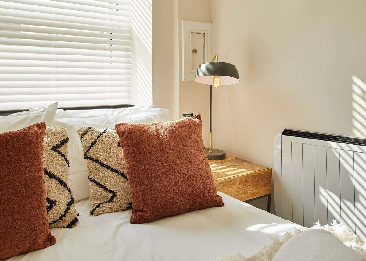 2 chambres, fer et planche à repasser, Wi-Fi gratuit, draps fournis