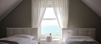 A House Between Mountains and Coast in a Beautiful and Quiet sea Village