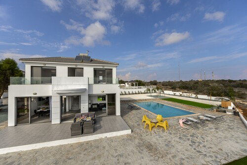 Protaras Greco Hilltop Views Villa