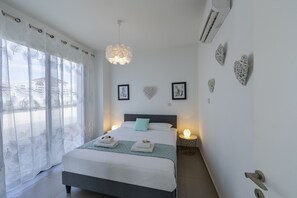 3 bedrooms, in-room safe, iron/ironing board, free WiFi - Protaras Greco Hilltop Views Villa (Protaras)