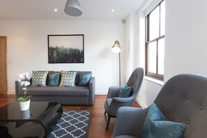 Smart TV - Hampden Apartments - The Charles (Windsor)