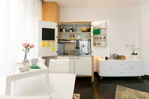 Fridge, microwave, stovetop, coffee/tea maker - ST. PETER White House (Roma)