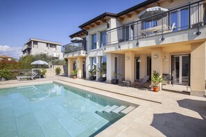 Pool - Casa al Lago With Pool And Lake View (Torri del Benaco)