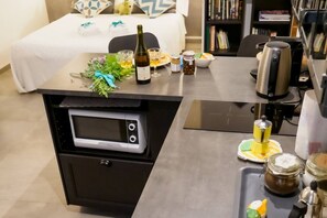Free WiFi, bed sheets - Camaella Luxury Studio (Vernazza)