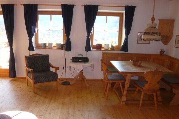 Ferienwohnung Nr. 2, 1-2 Personen, 60 qm-Wohnzimmer