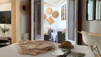 1 habitación, tabla de planchar con plancha, wifi y ropa de cama