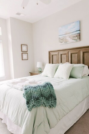 5 bedrooms, iron/ironing board, free WiFi, bed sheets - 5BR townhome near Atlantic Park and the beach, with arcade loft. (Virginia Beach)