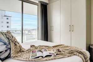 2 dormitorios, tabla de planchar con plancha, wifi y ropa de cama