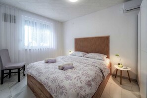 2 bedrooms, Internet - Apartment Klara 2 for 3 people (Krk)