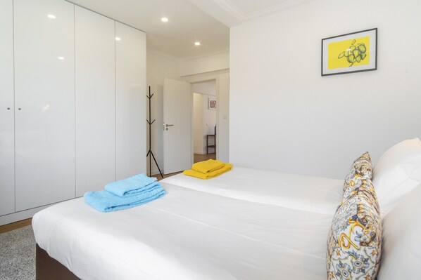 4 bedrooms, in-room safe, iron/ironing board, travel crib