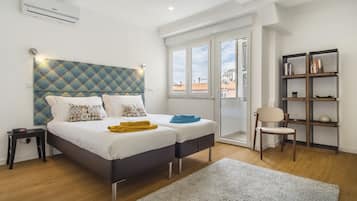 4 bedrooms, in-room safe, iron/ironing board, travel cot