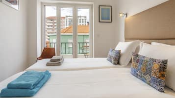 4 bedrooms, in-room safe, iron/ironing board, travel cot