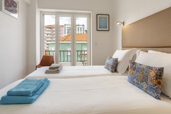 4 bedrooms, in-room safe, iron/ironing board, travel cot