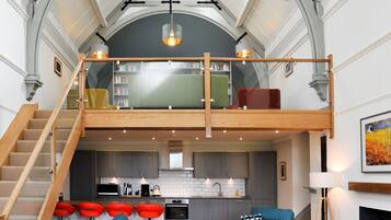 Smart TV, fireplace, DVD player, books