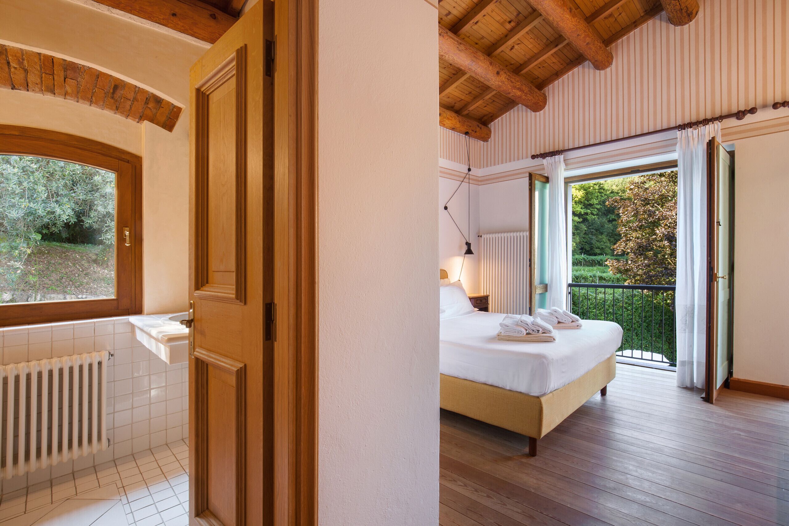 4 多间卧室、熨斗/熨衣板、免费 WiFi、床单