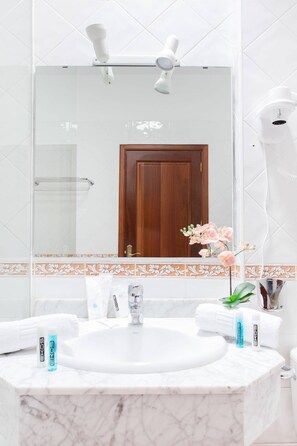 Bathroom - Hotelito El Campo (Yaiza)
