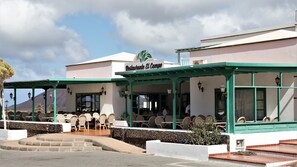 Outdoor dining - Hotelito El Campo (Yaiza)
