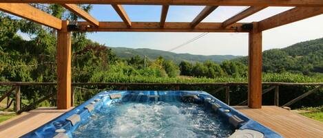 Idromassaggio all'aperto