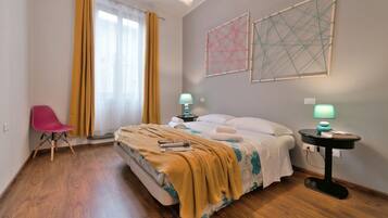 2 chambres, fer et planche Ă repasser, Wi-Fi, draps fournis