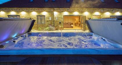 Red Oak Barn - Conversion d'une grange de luxe dans un chemin de campagne prÚs de la ville animée de Lincoln