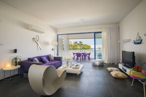 TV - Protaras Aster Seaside Suite (Protaras)