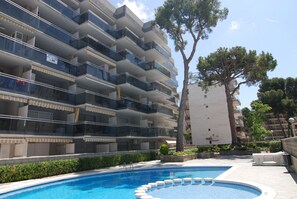 Pool - Montblanc Plus Zeus Salou 70121 (Salou)