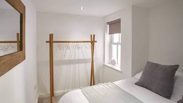 2 chambres, fer et planche Ă repasser, Wi-Fi gratuit, draps fournis