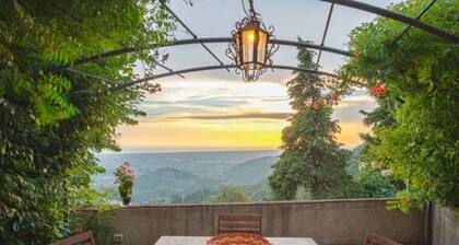 Santa Lucia Suite, apartment with lovely view over the shore