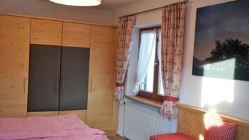 1 bedroom, Internet, bed sheets