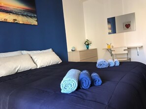3 bedrooms, iron/ironing board, WiFi, bed sheets - Paolo Suite in via Parioli in Gela (Gela)