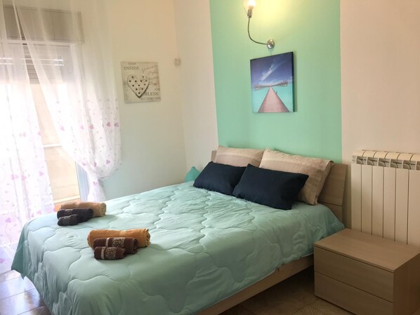 3 chambres, fer et planche à repasser, Wi-Fi, literie fournie