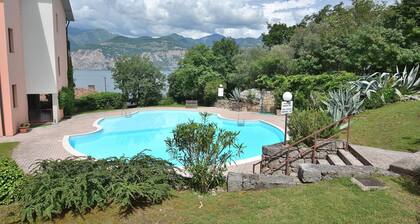 Apartment Candor With Pool
